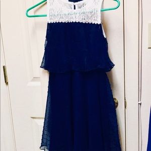 Adorable chiffon & lace dress👗